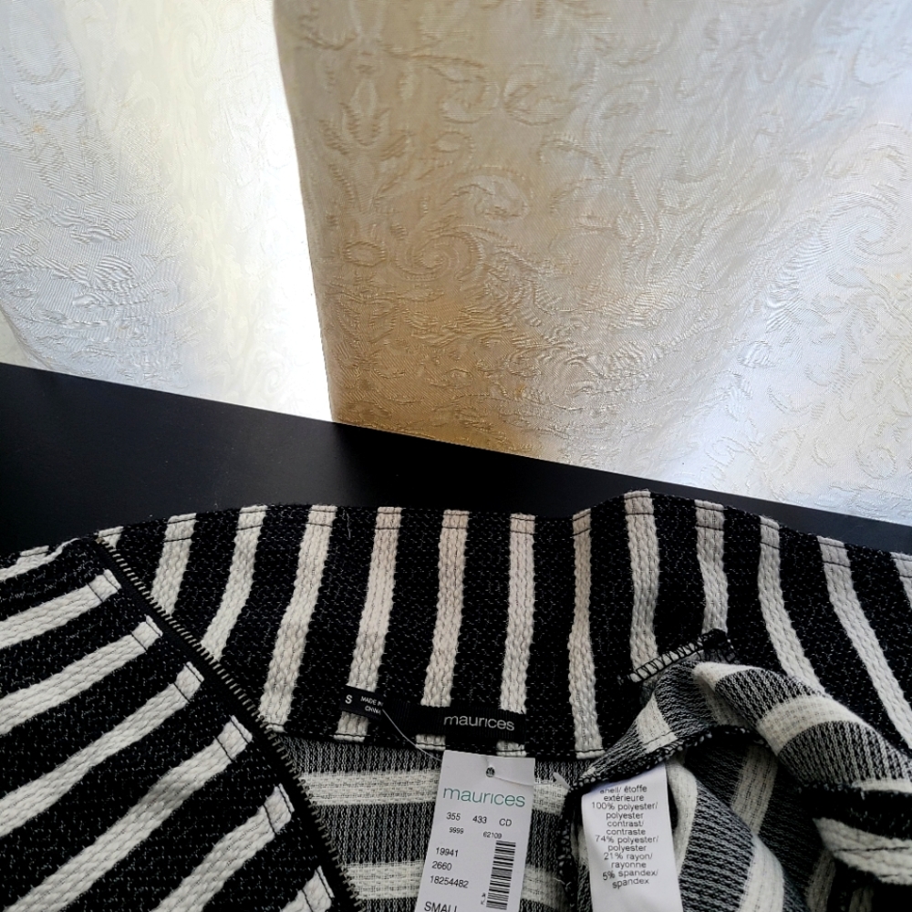 MAURICES - Picture 4 of 5